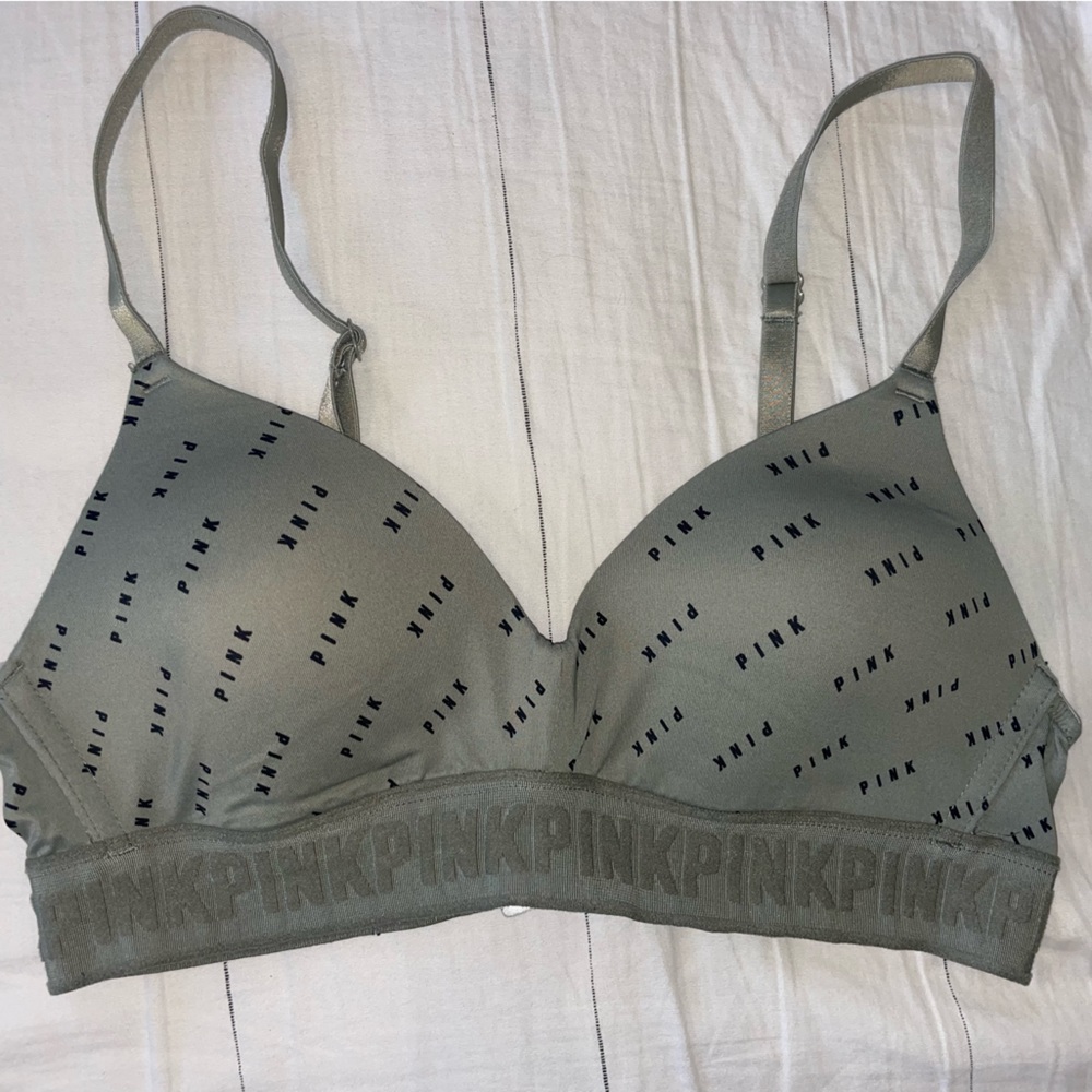 PINK Victorias Secret, Wear Everywhere Wireless Lightly Lined Bra (Green 34A)